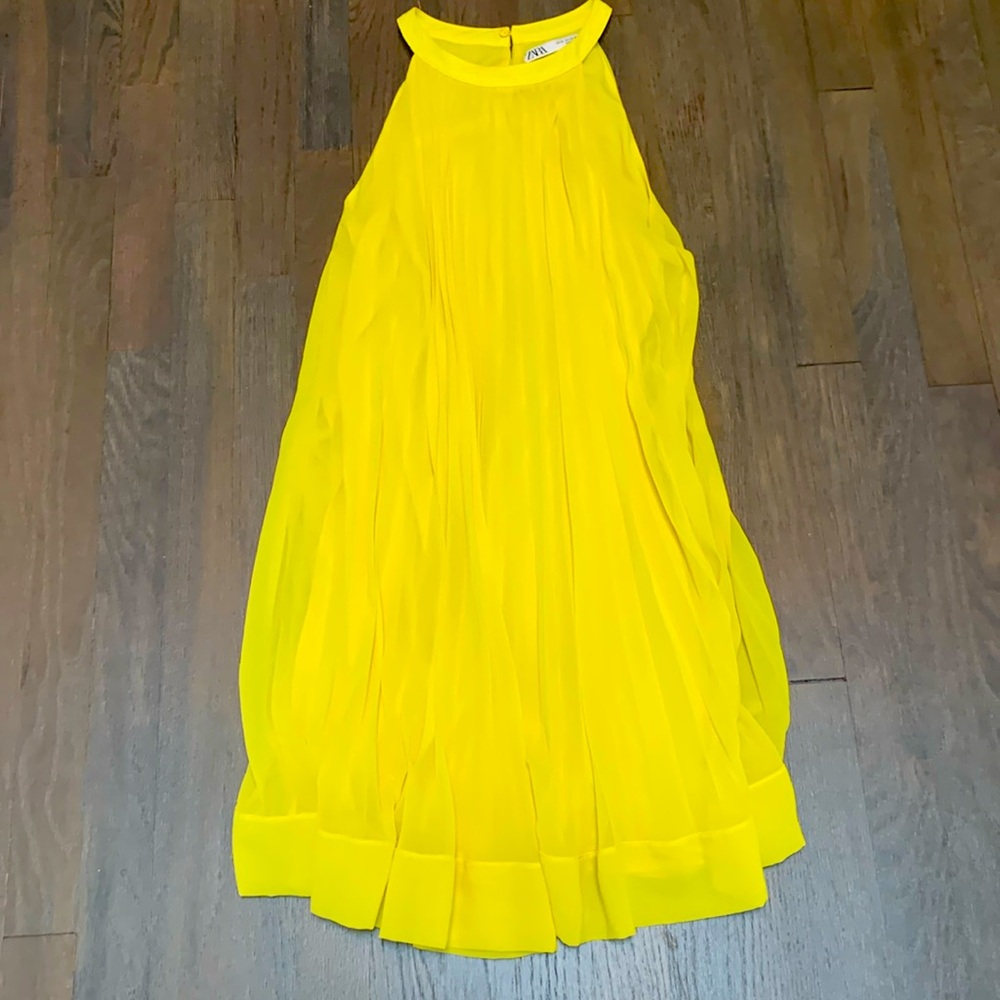 Zara yellow pleated dress